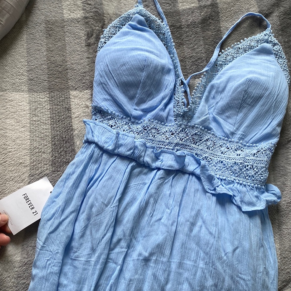 Long dress goes down to the ankles
